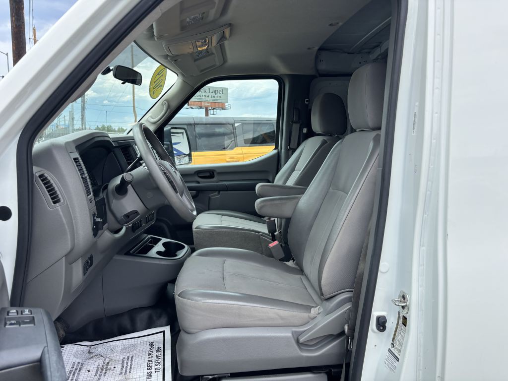 2019 Nissan NV Image 11