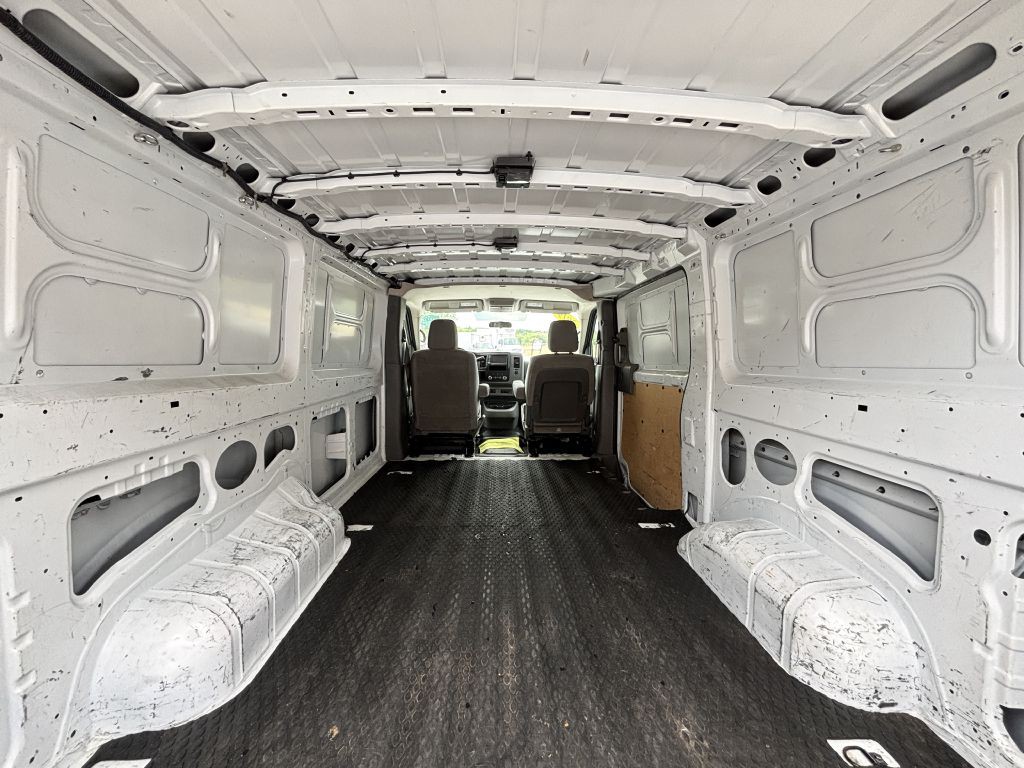 2019 Nissan NV Image 17