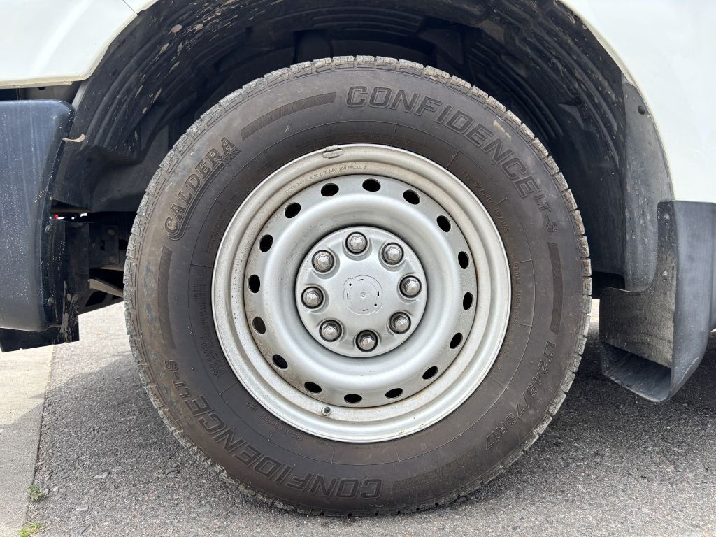 2019 Nissan NV Image 24