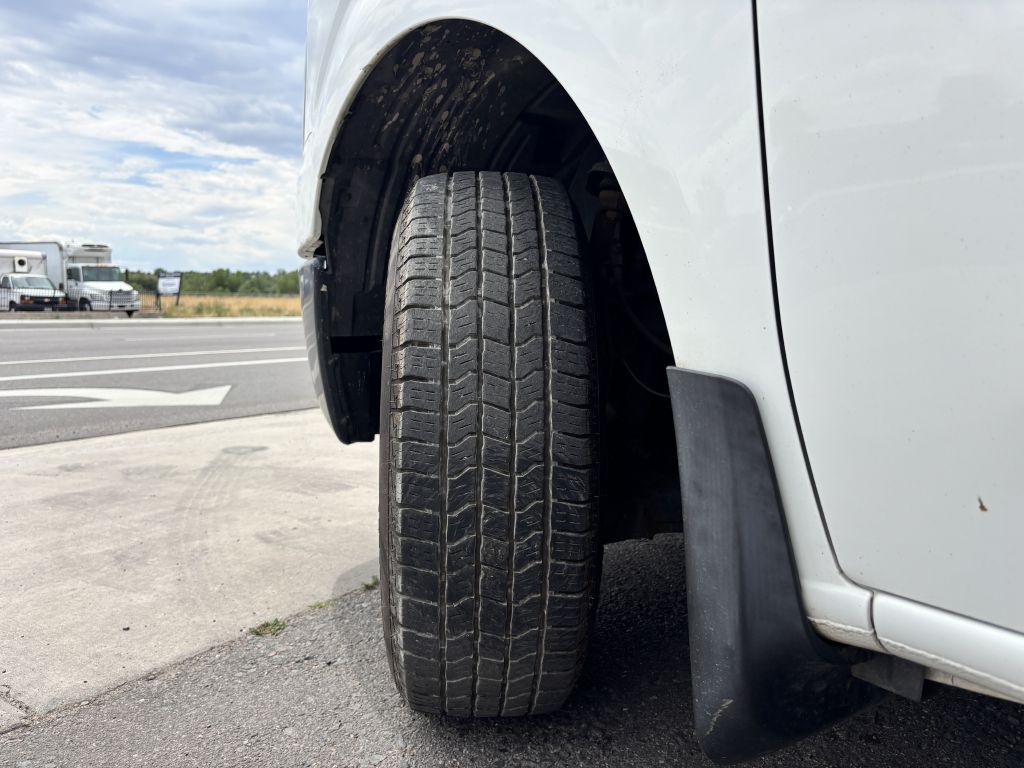 2019 Nissan NV Image 25