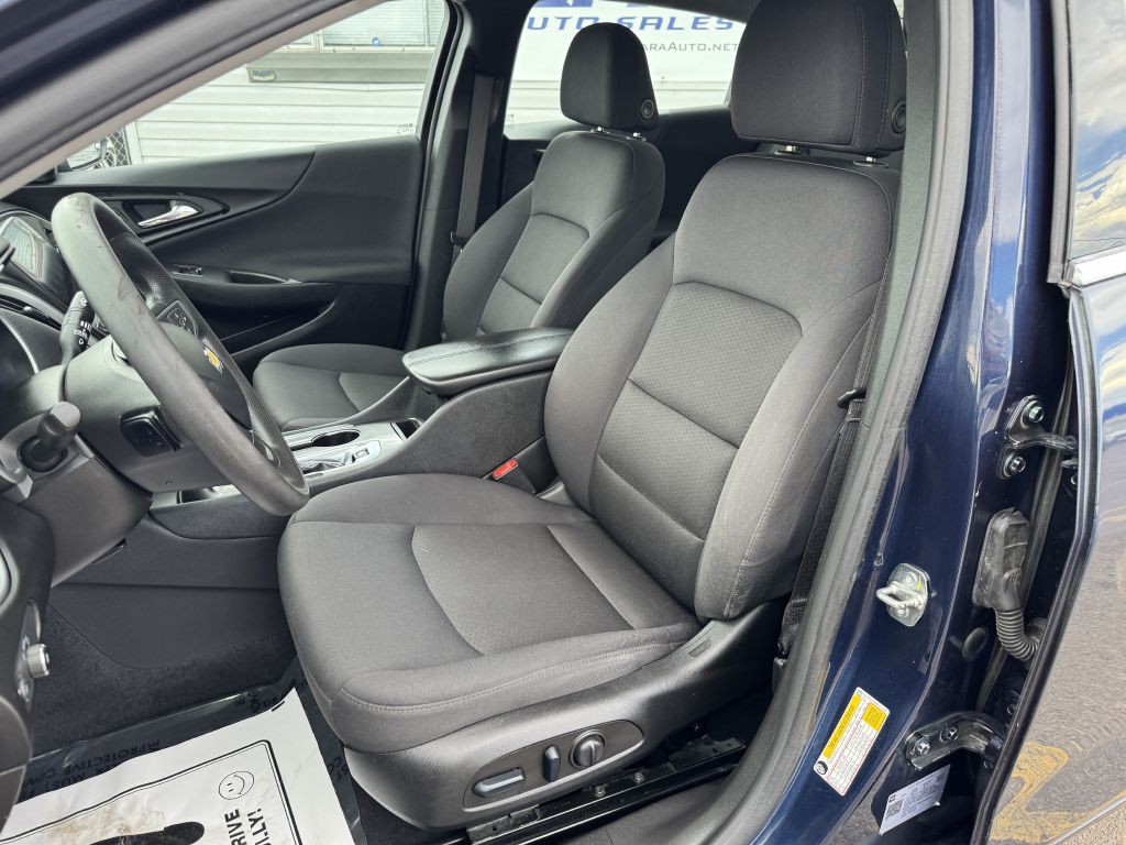 2022 Chevrolet Malibu Image 11