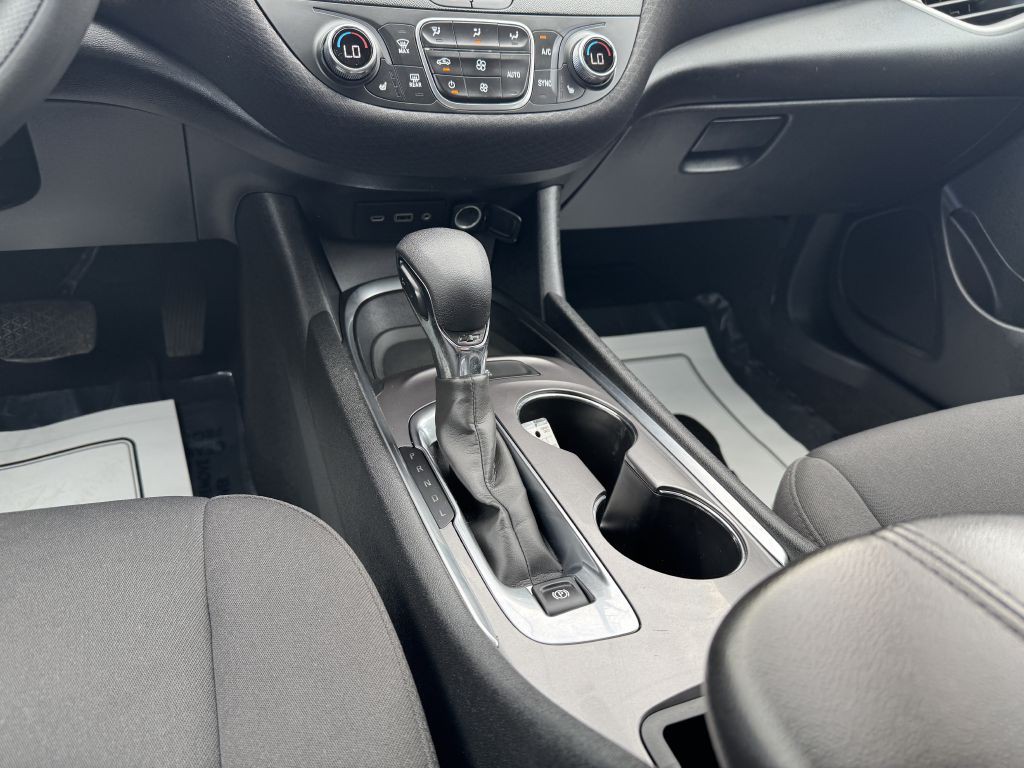 2022 Chevrolet Malibu Image 18