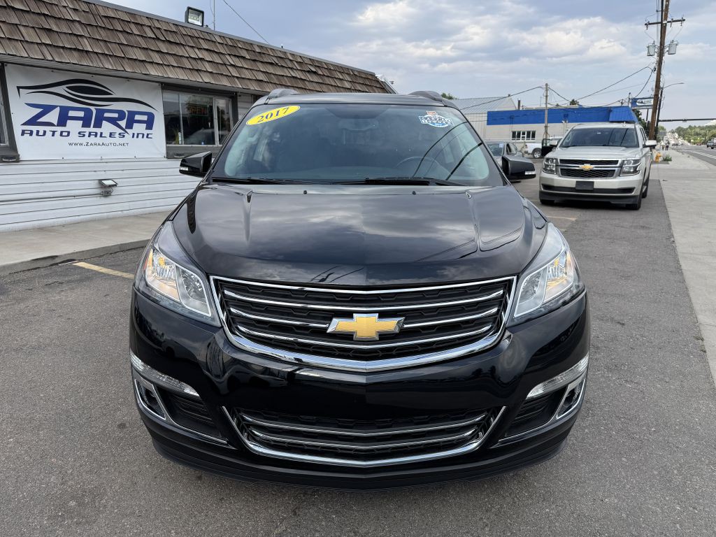 2017 Chevrolet Traverse Image 2