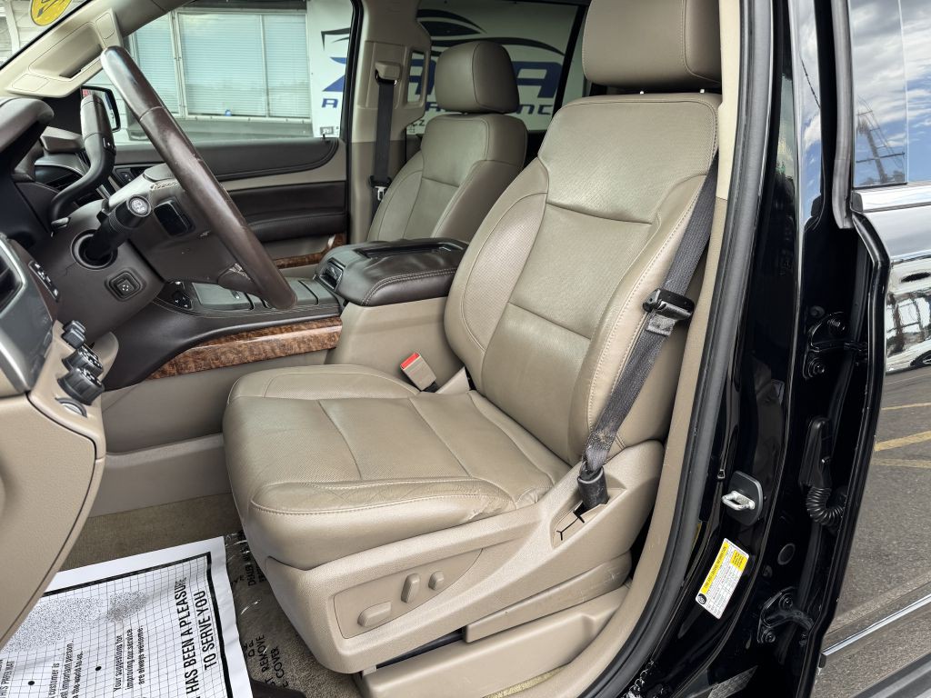 2015 Chevrolet Suburban Image 12