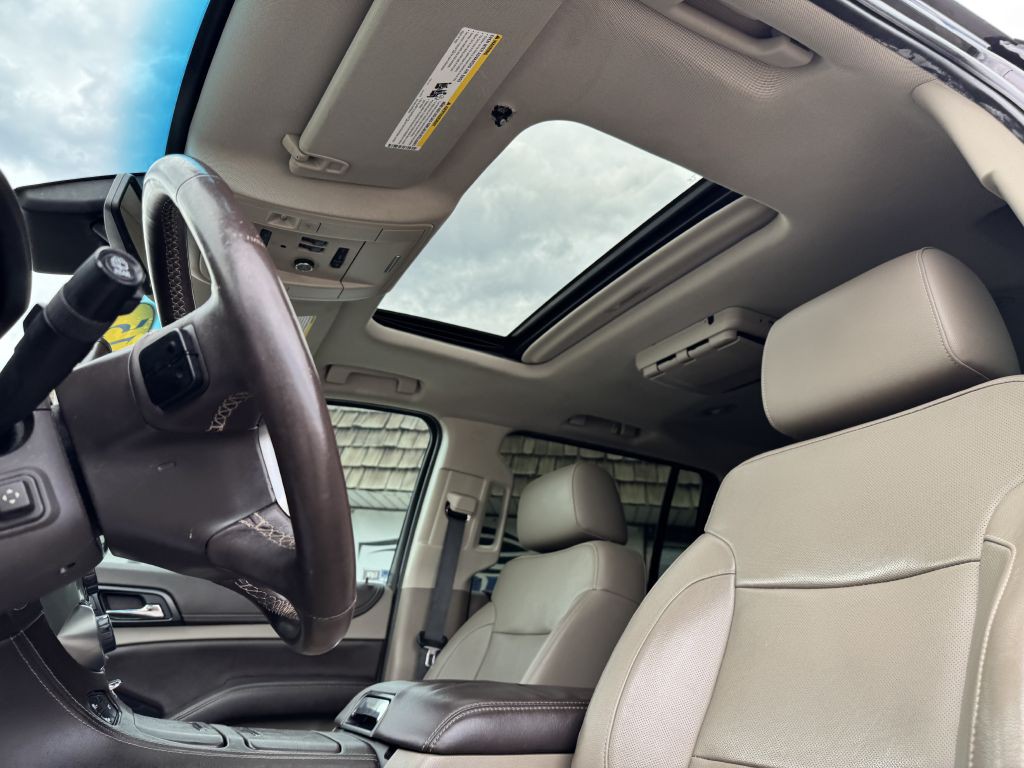 2015 Chevrolet Suburban Image 16