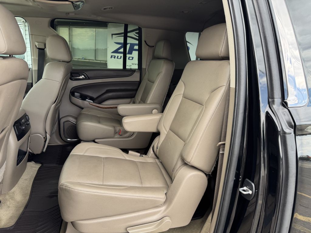 2015 Chevrolet Suburban Image 17