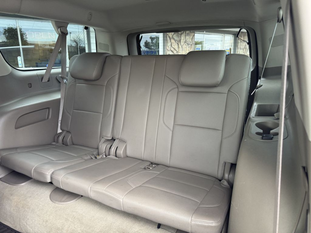 2015 Chevrolet Suburban Image 18