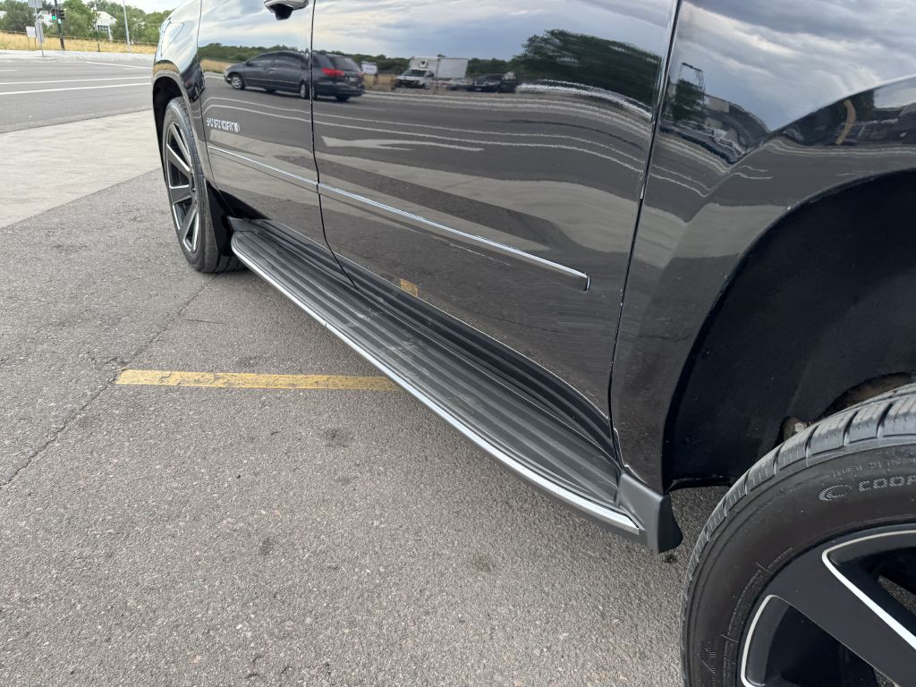 2015 Chevrolet Suburban Image 35