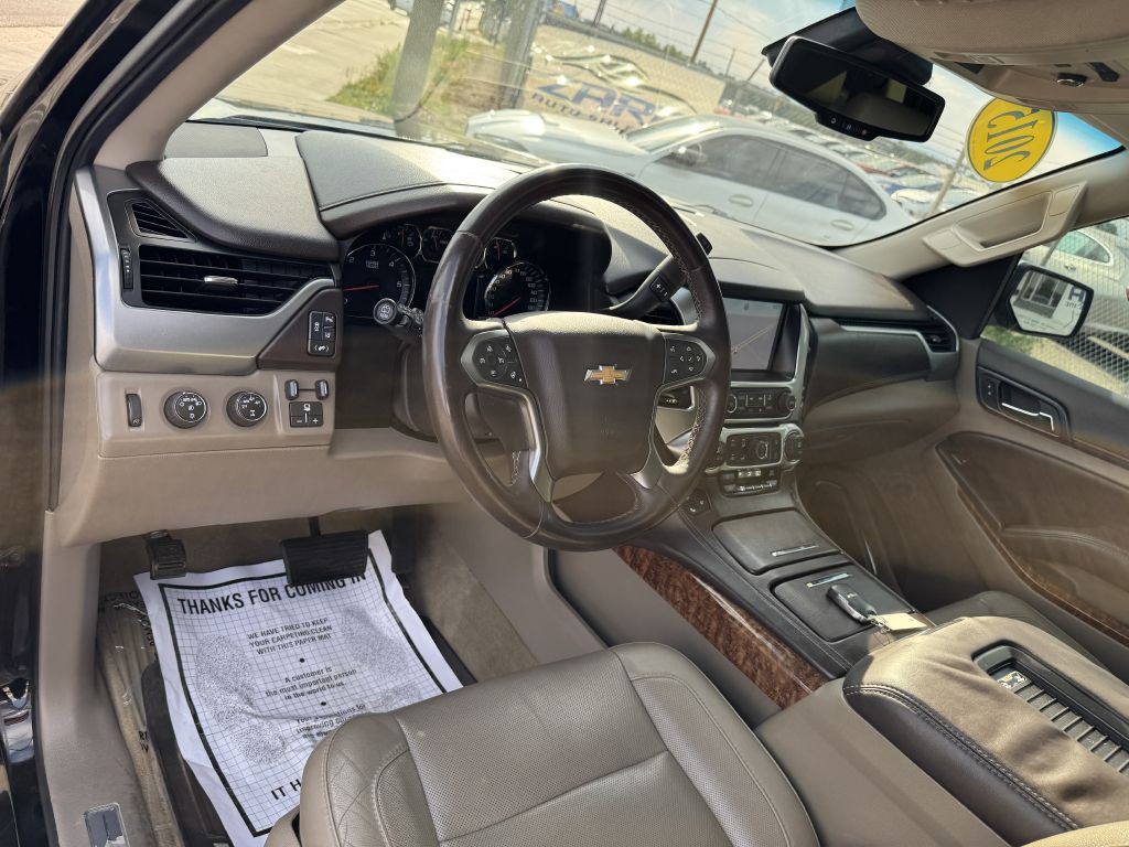 2015 Chevrolet Suburban Image 14