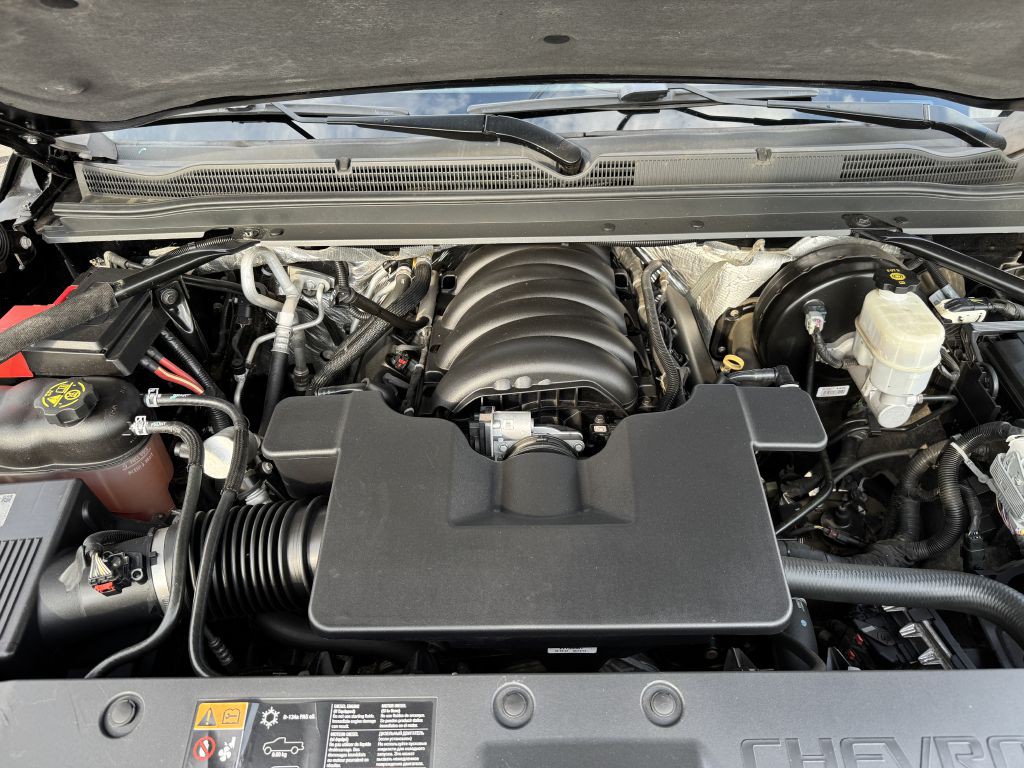 2015 Chevrolet Suburban Image 33