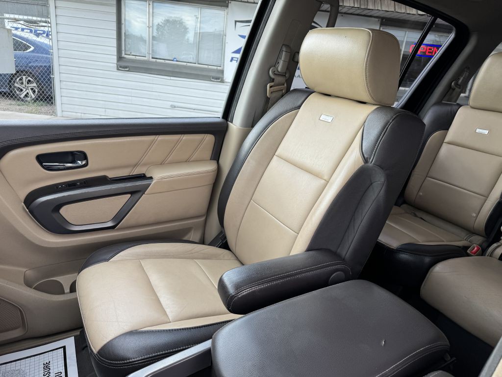 2015 Nissan Armada Image 13