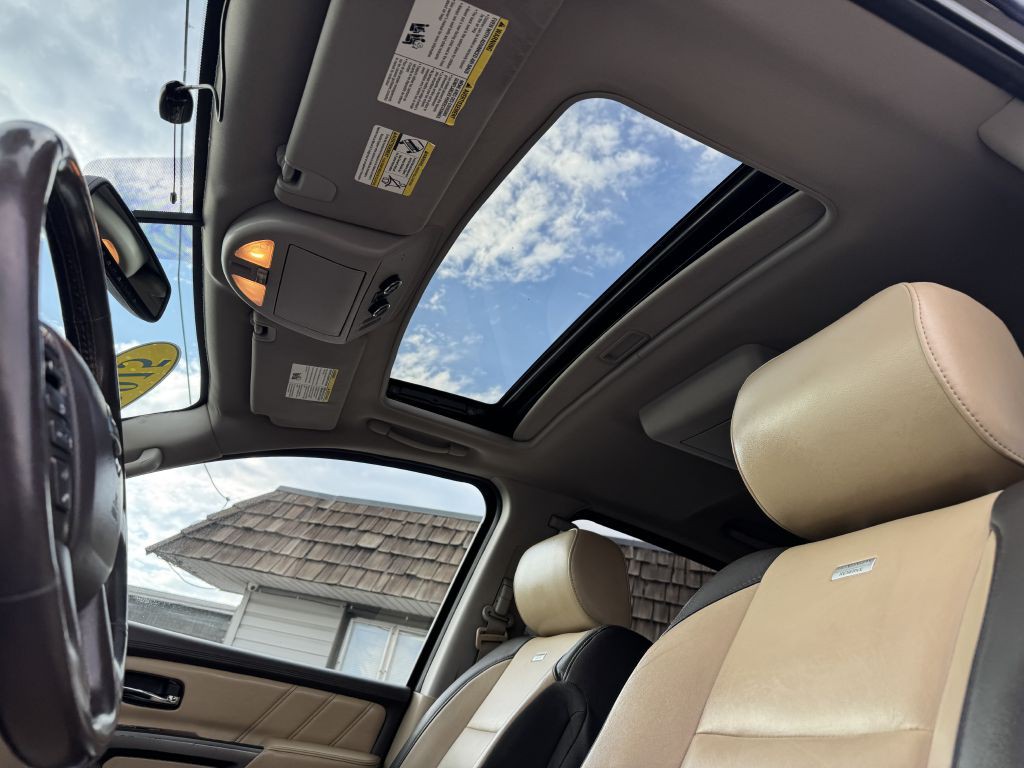 2015 Nissan Armada Image 17