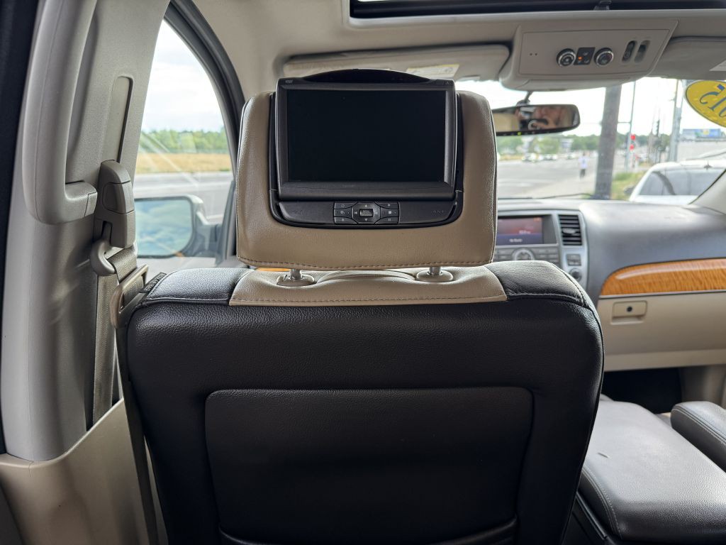 2015 Nissan Armada Image 19