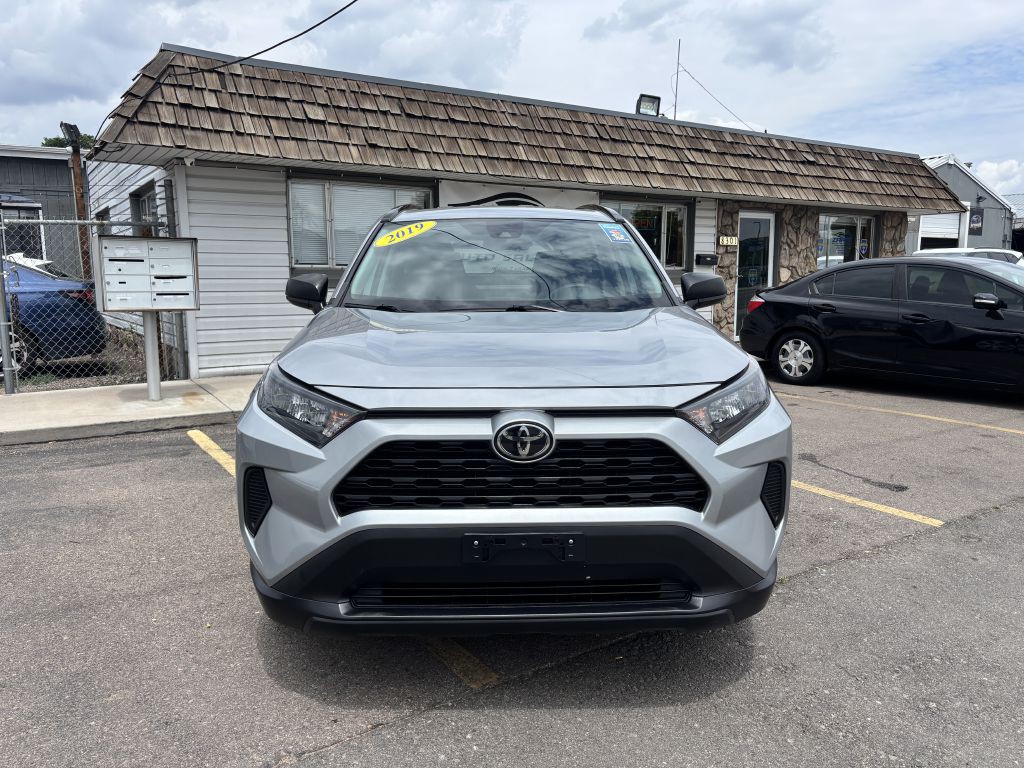 2019 Toyota Rav4 Image 2