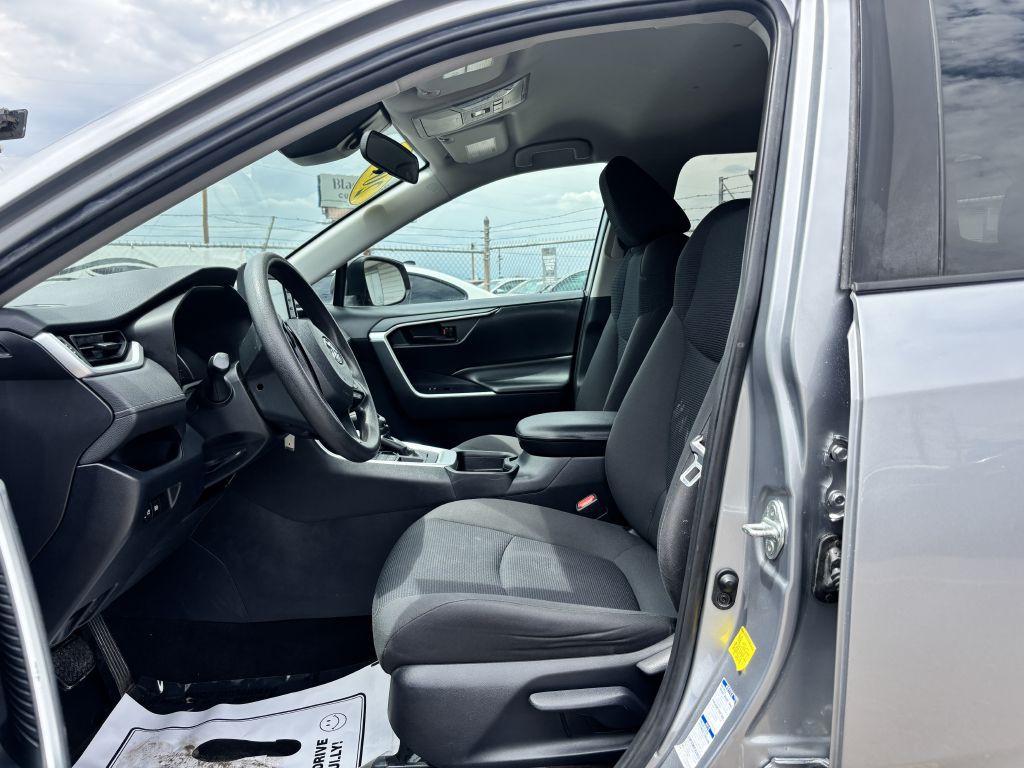 2019 Toyota Rav4 Image 12