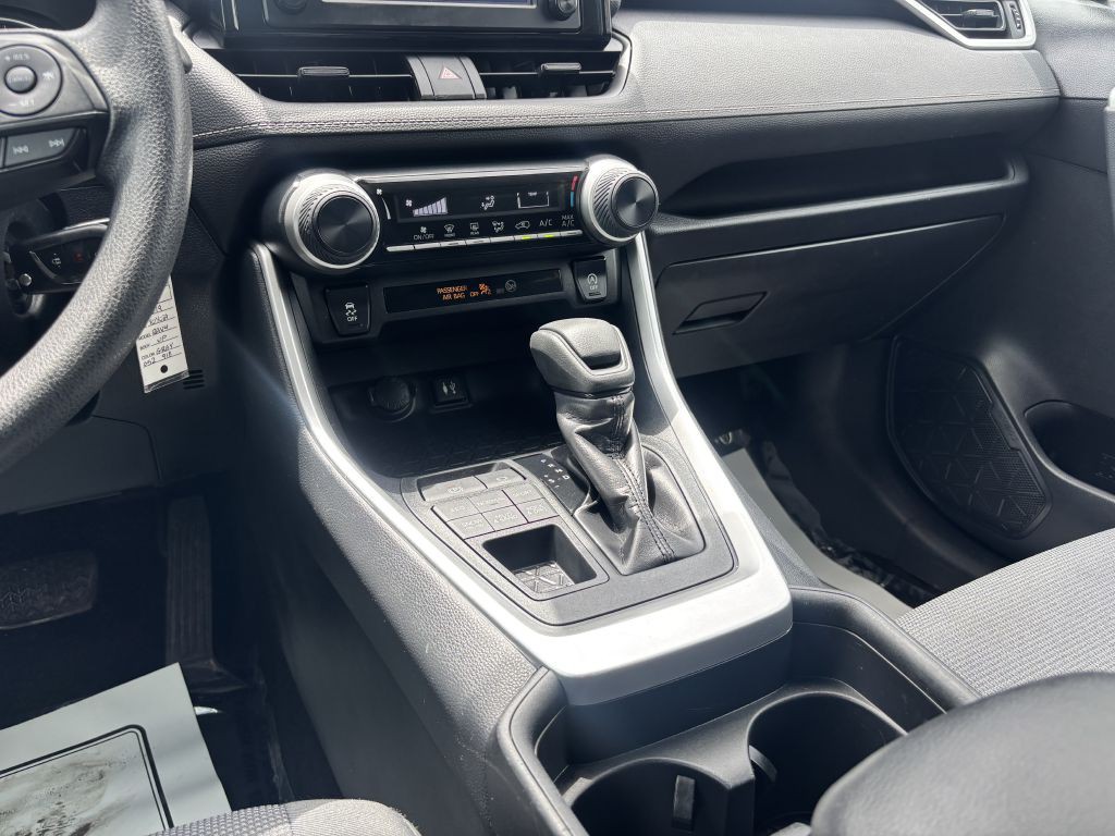 2019 Toyota Rav4 Image 18