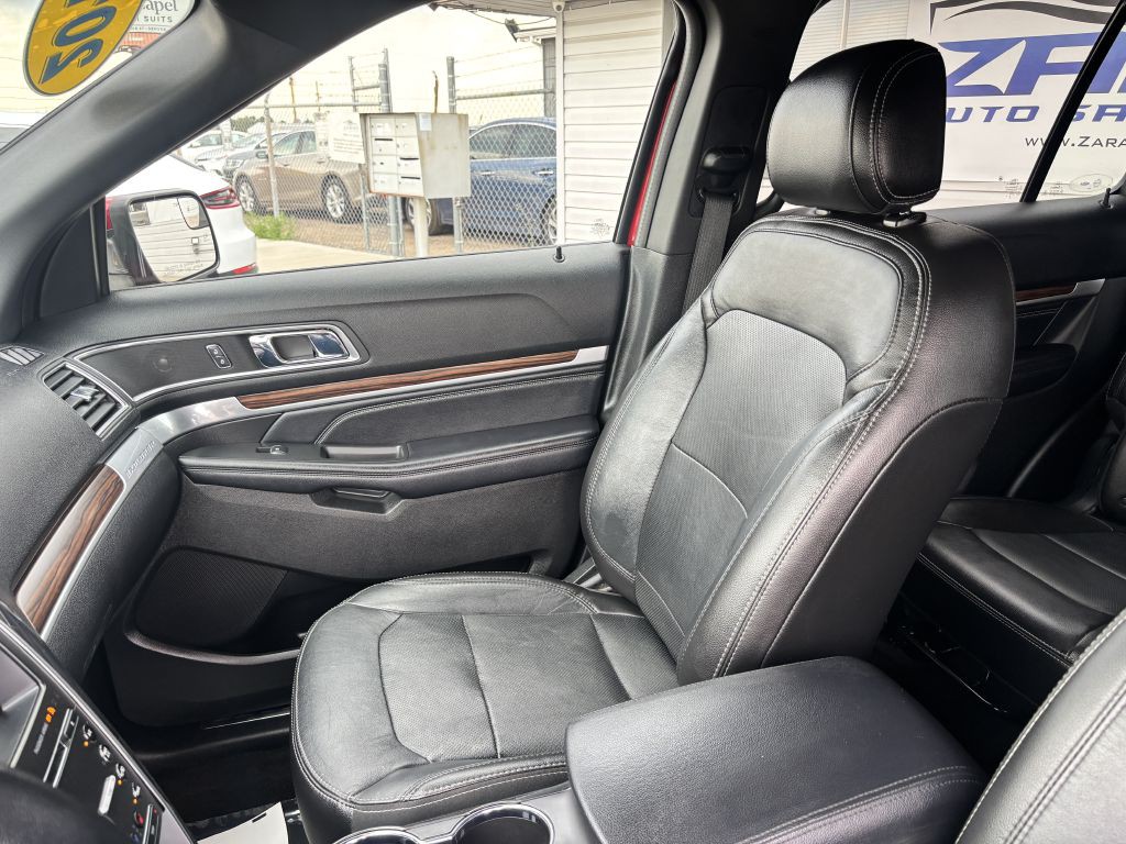 2017 Ford Explorer Image 13