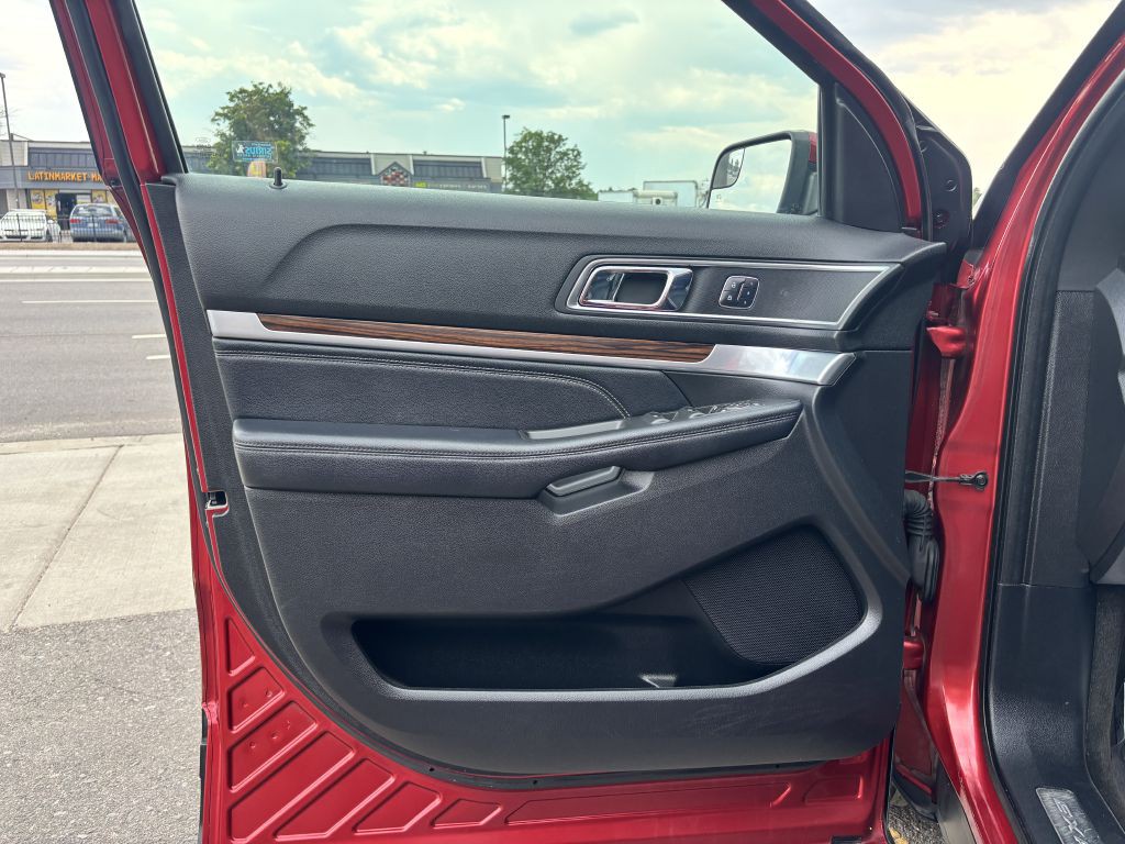 2017 Ford Explorer Image 14