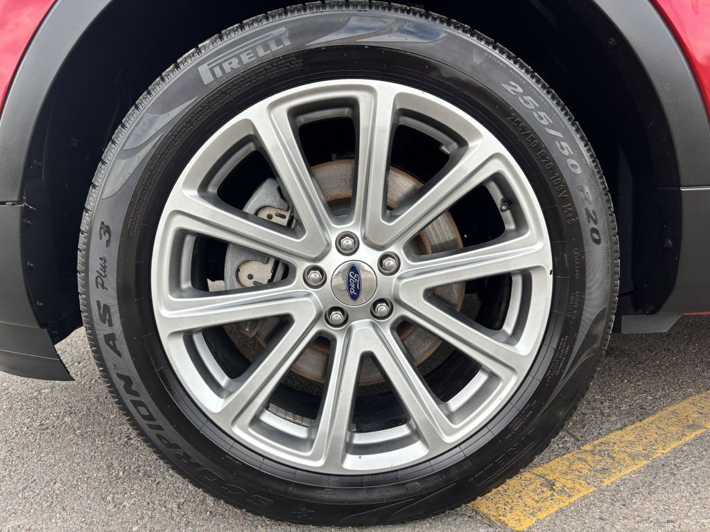 2017 Ford Explorer Image 32