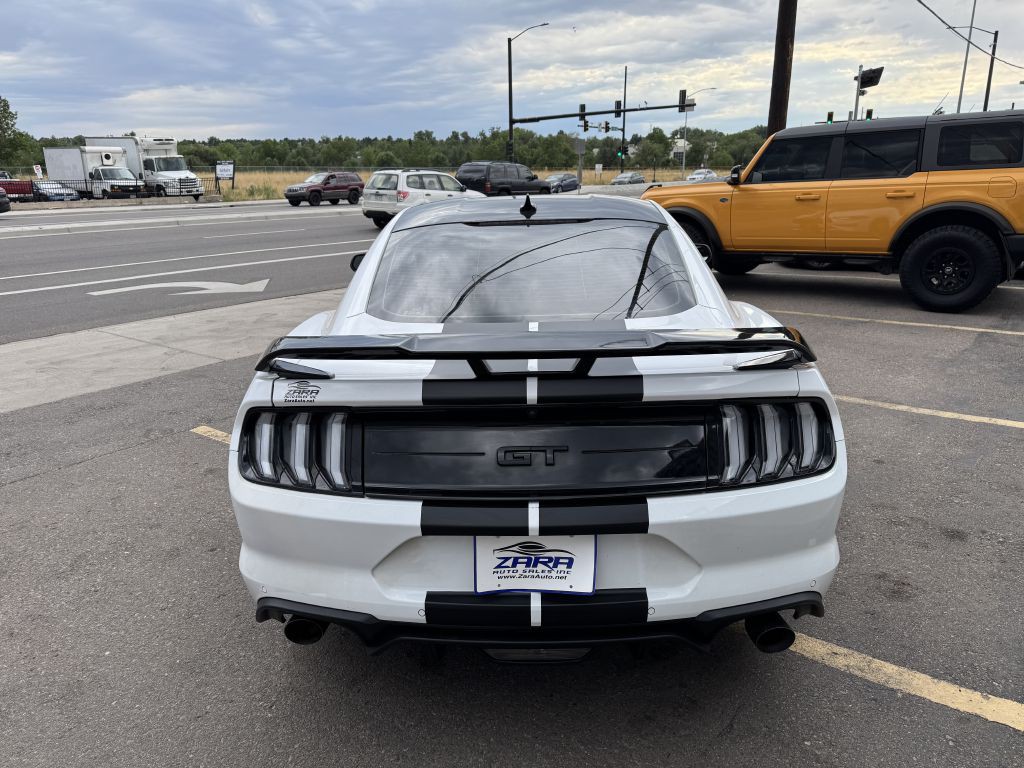 2022 Ford Mustang Image 6