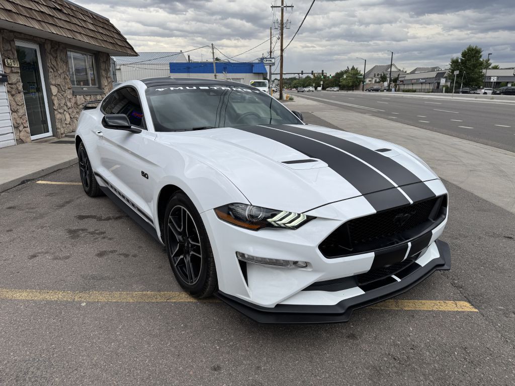 2022 Ford Mustang Image 9