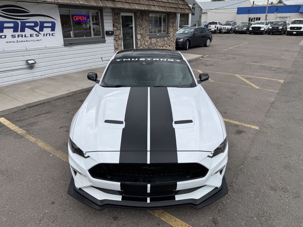 2022 Ford Mustang Image 10
