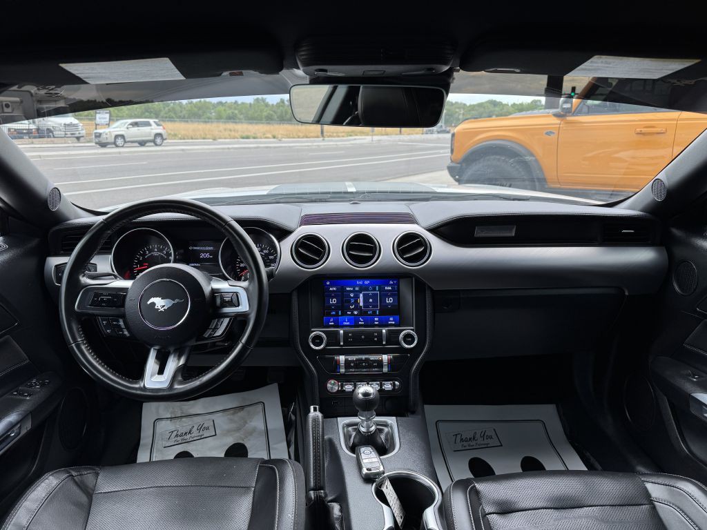 2022 Ford Mustang Image 17