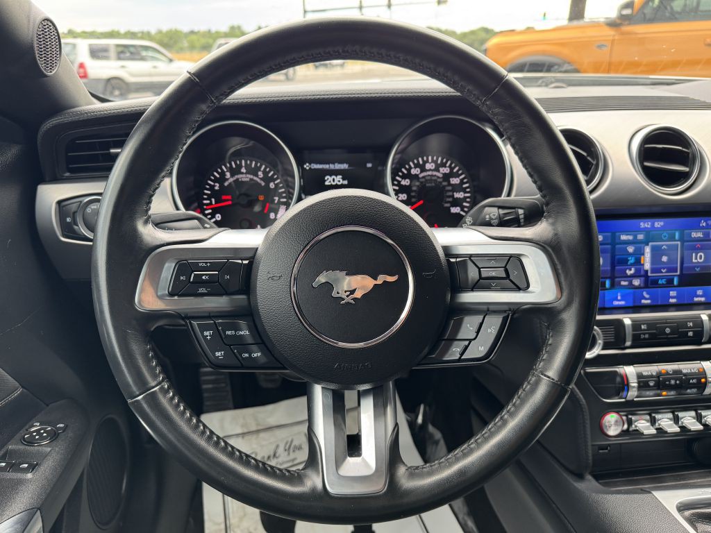 2022 Ford Mustang Image 20