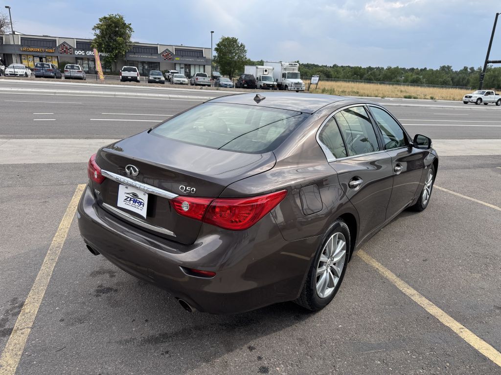 2015 INFINITI Q50 Image 7