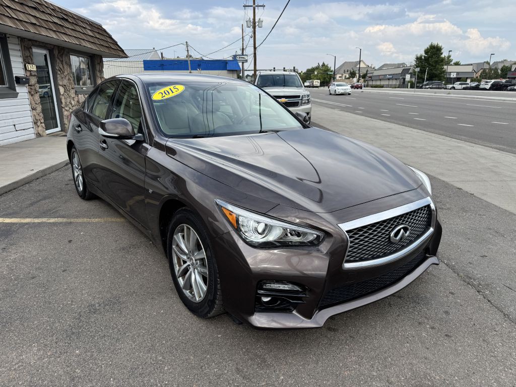 2015 INFINITI Q50 Image 9