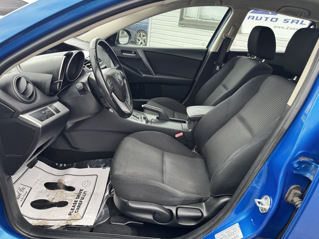 2012 Mazda Mazda3 Image 11