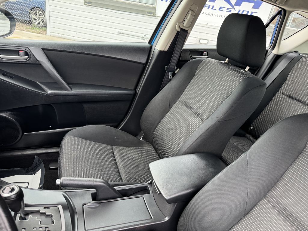2012 Mazda Mazda3 Image 13