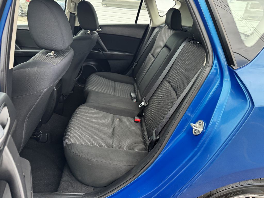 2012 Mazda Mazda3 Image 16