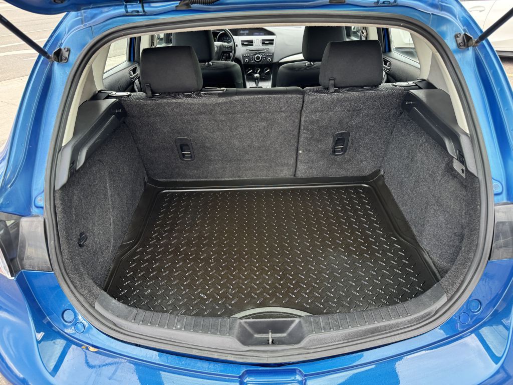 2012 Mazda Mazda3 Image 24