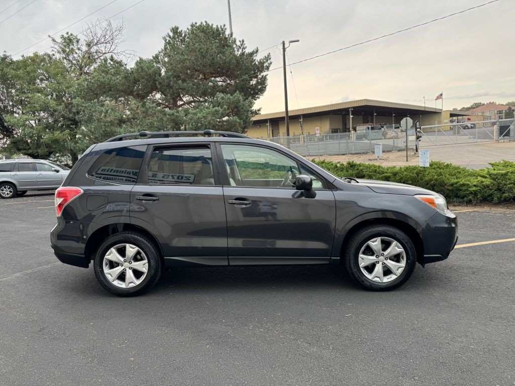 2015 Subaru Forester Image 8