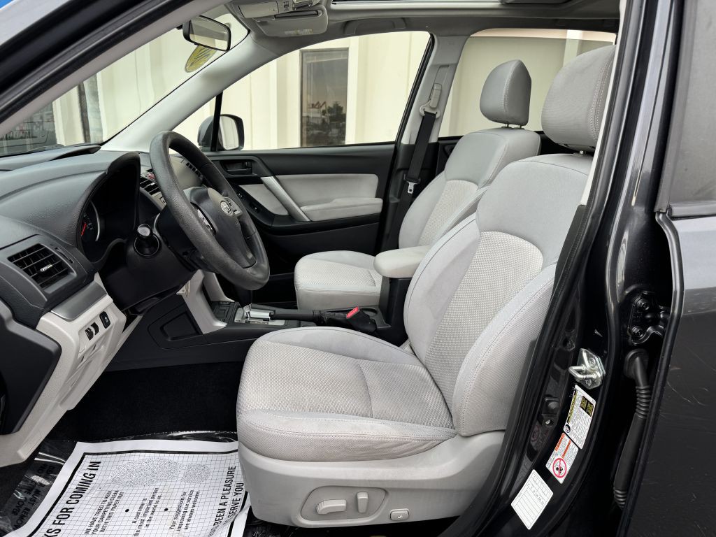 2015 Subaru Forester Image 11