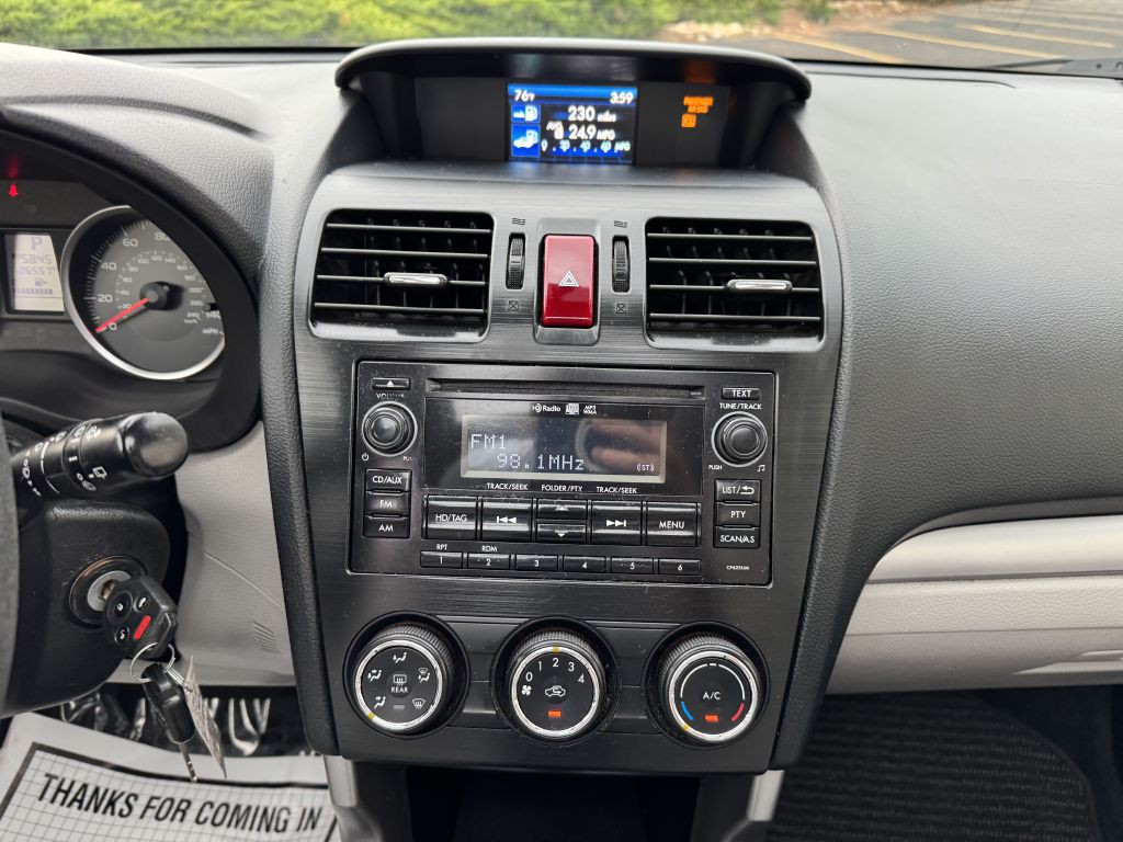 2015 Subaru Forester Image 19