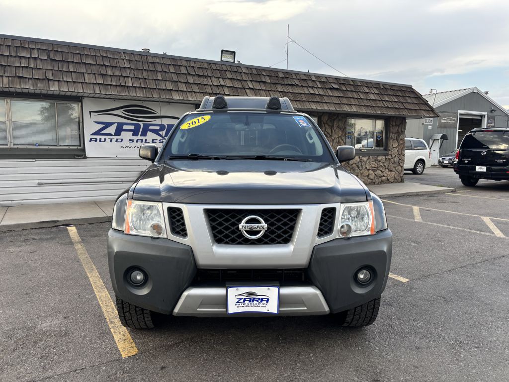 2015 Nissan Xterra Image 2