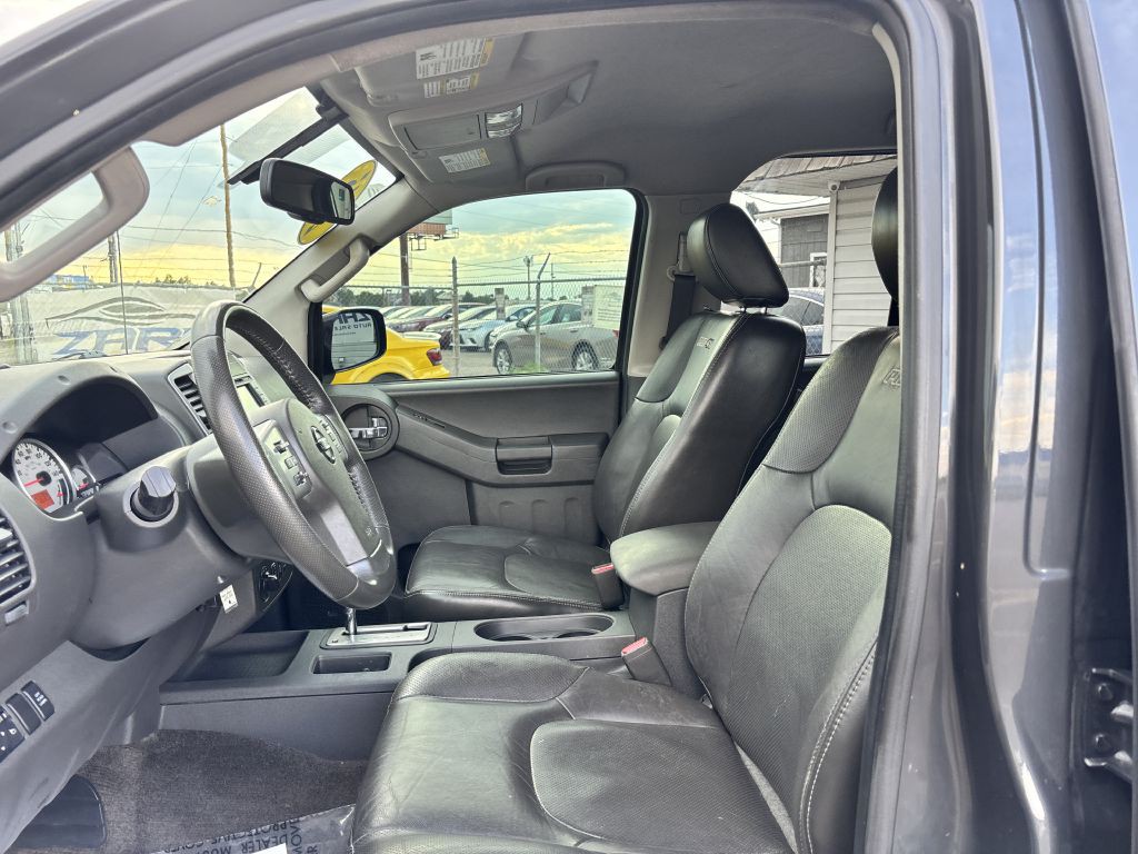 2015 Nissan Xterra Image 12