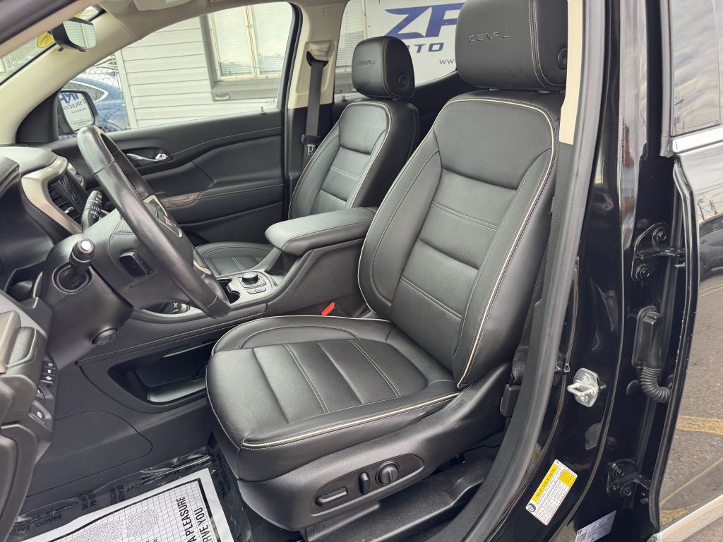 2021 GMC Acadia Image 12
