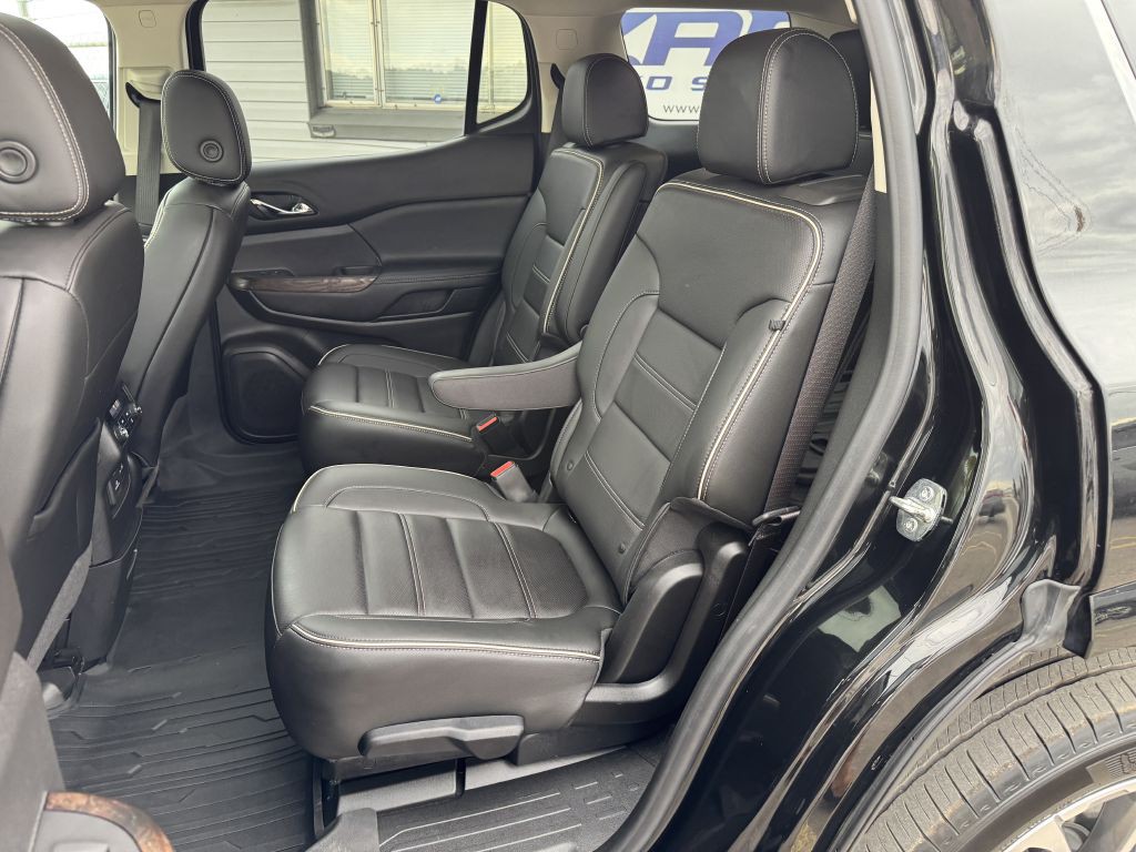 2021 GMC Acadia Image 17
