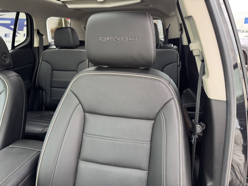 2021 GMC Acadia Image 30