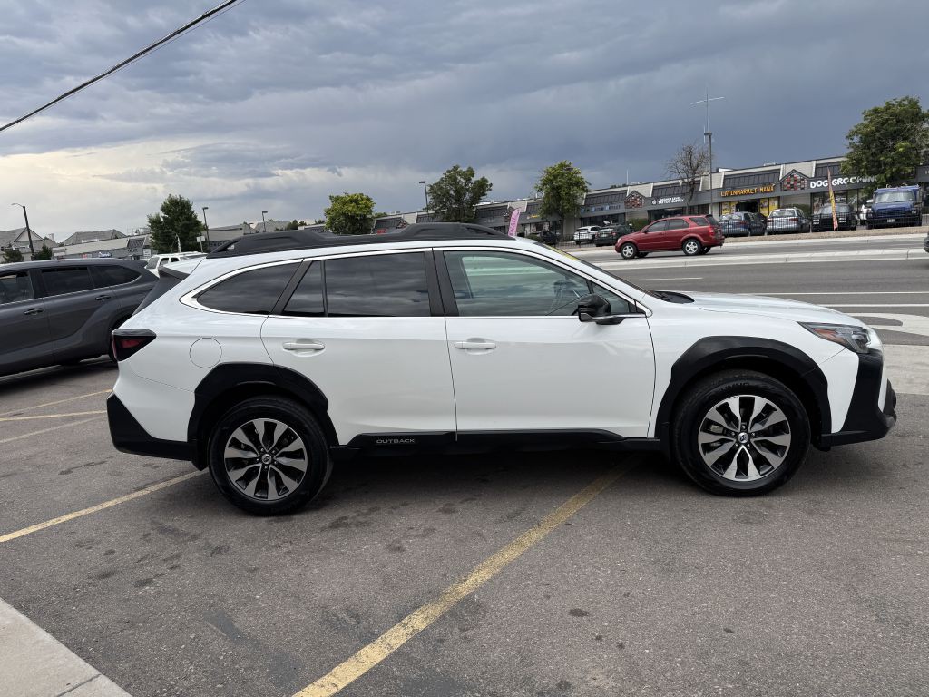 2023 Subaru Outback Image 8