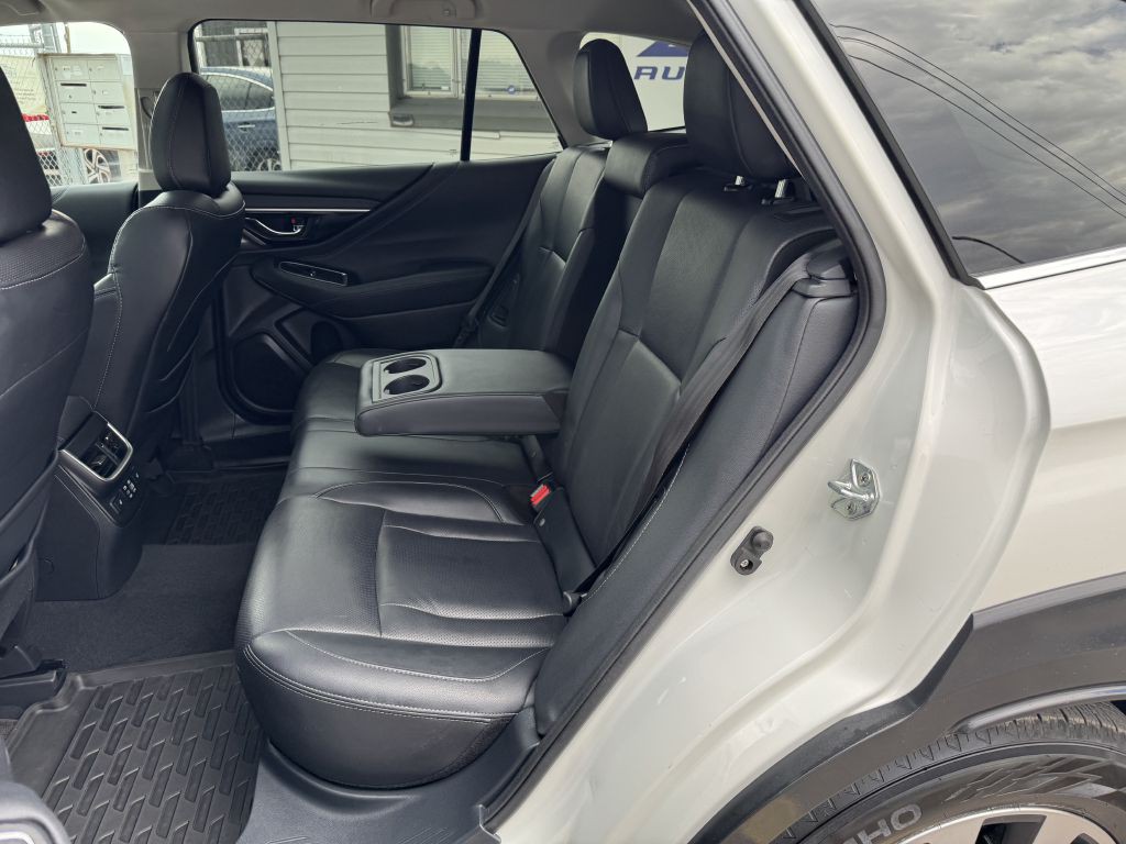2023 Subaru Outback Image 17