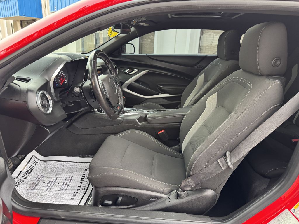 2019 Chevrolet Camaro Image 11