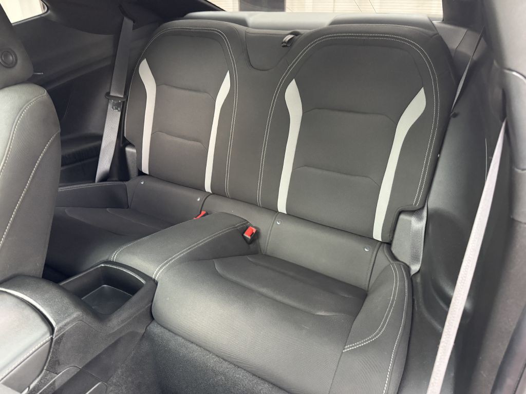 2019 Chevrolet Camaro Image 15