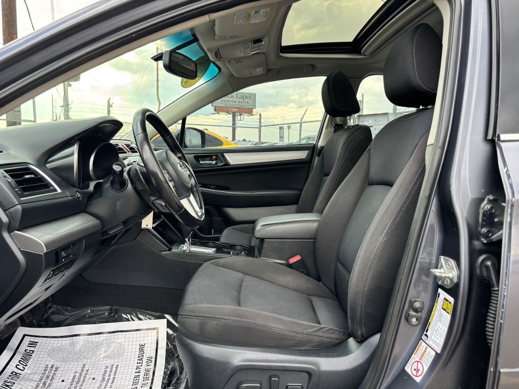 2015 Subaru Legacy Image 12