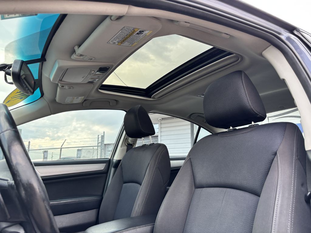 2015 Subaru Legacy Image 13