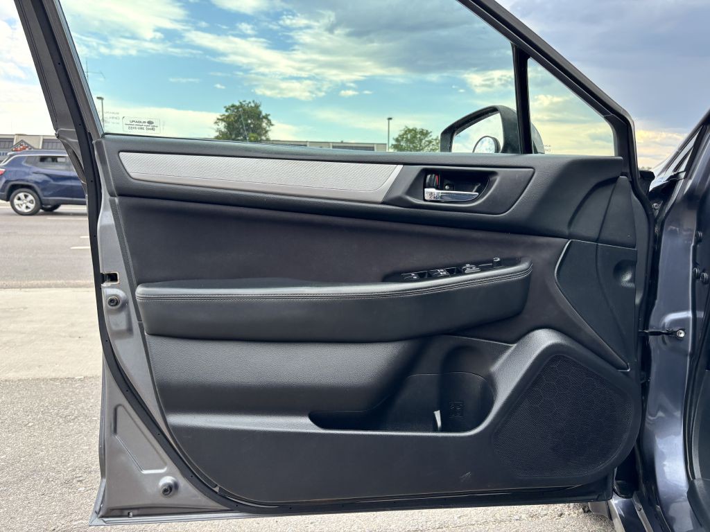 2015 Subaru Legacy Image 14