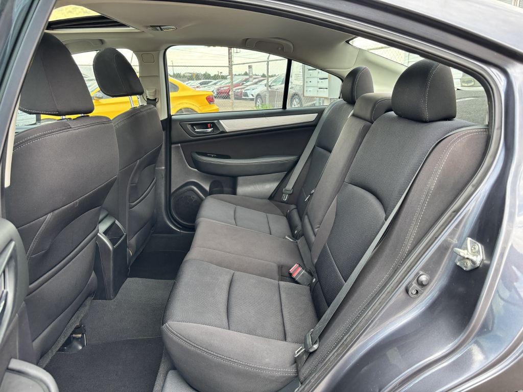 2015 Subaru Legacy Image 15